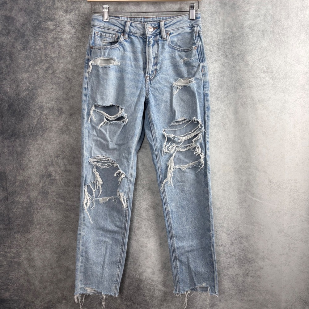 American Eagle Outfitters Strigid Mom Jeans Distressed Destroyed Raw Hem 2 Short
